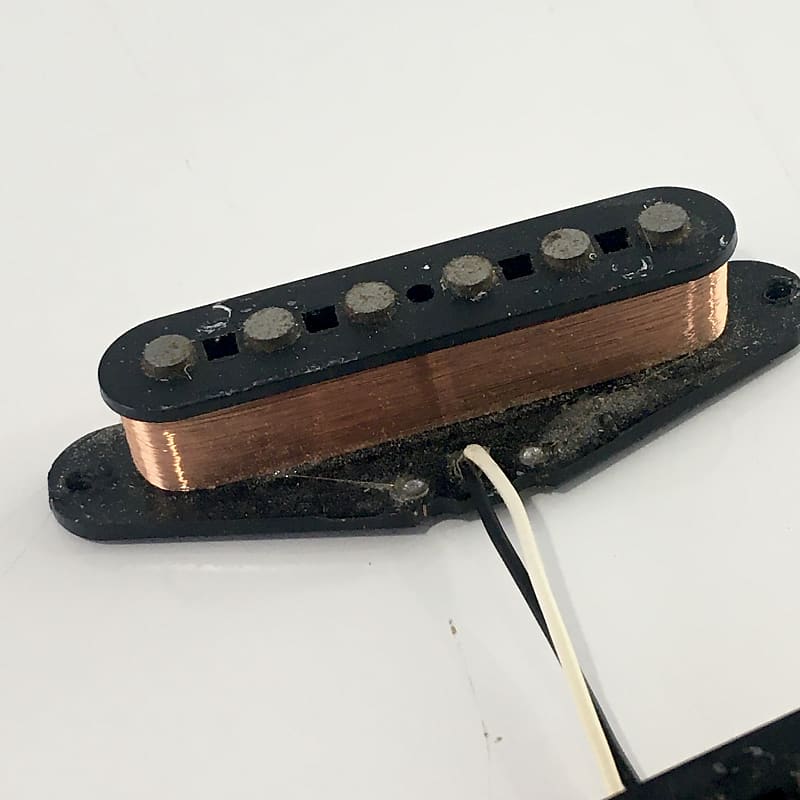 Fender Japan Vintage Natural Relic Aged Black Bobbin
