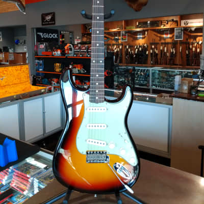 Fender CUSTOM SHOP 60'S NEW OLD STOCK STRATOCASTER 2022 - Sunburts image 1