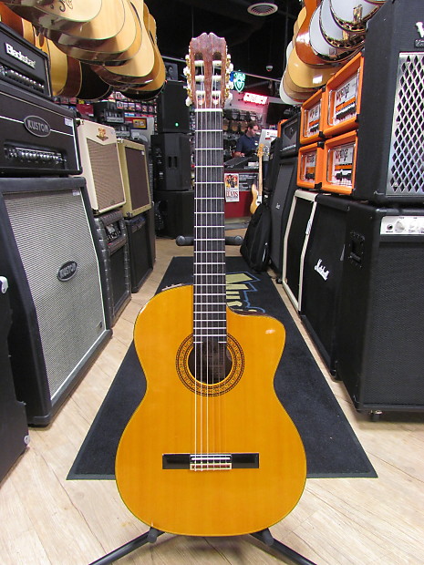 Takamine ec132c price discount