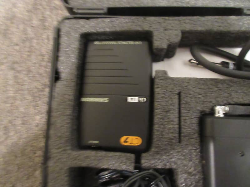 Samson Concert 77 Wireless System Used | Reverb