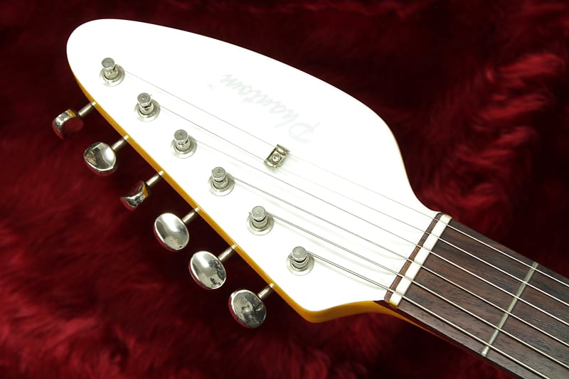 Phantom Guitar Works Phantele White