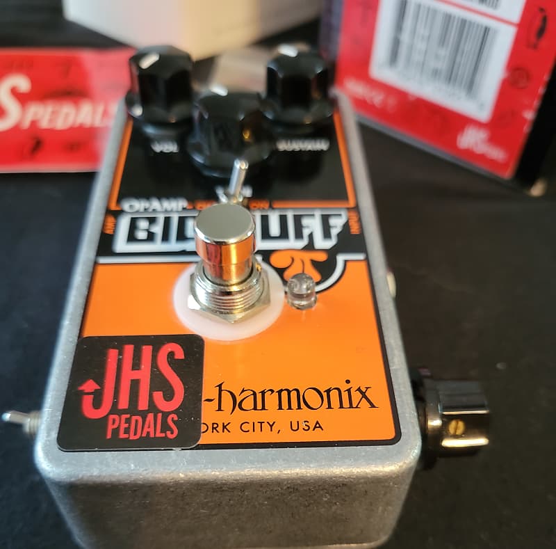JHS Electro-Harmonix Op Amp Big Muff Pi Reissue with 