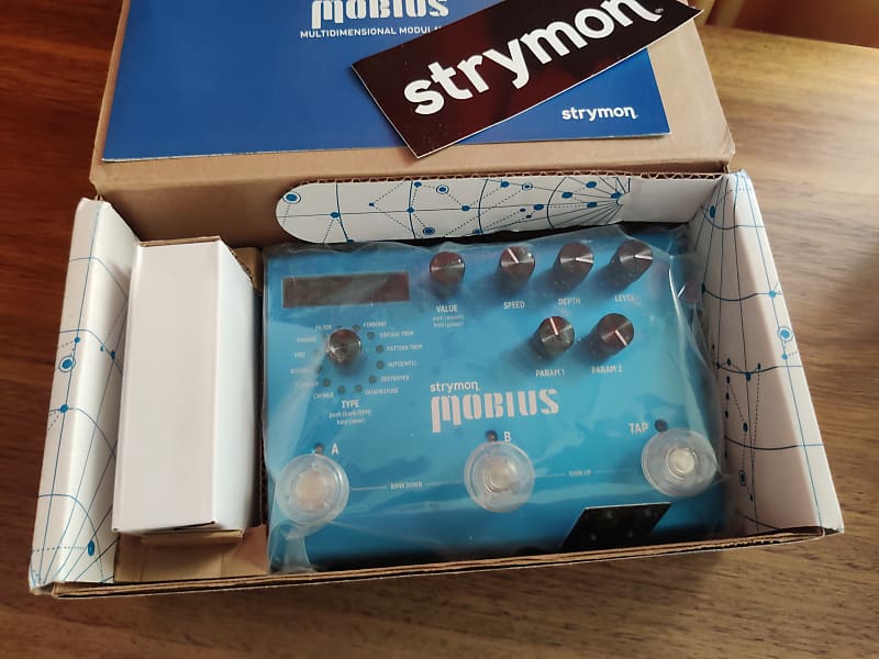 Strymon Mobius