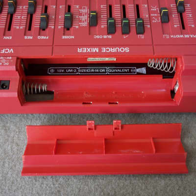 Roland SH-101 32-Key Monophonic Synthesizer 1982 - 1986 - Red image 6