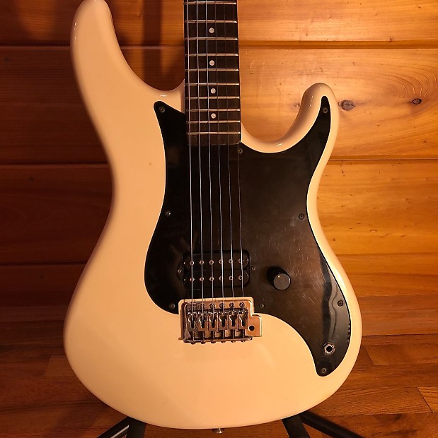 YAMAHA SE110 改造点多数 セイモアダンカンPU搭載 Yamaha SE110? : r/guitarporn