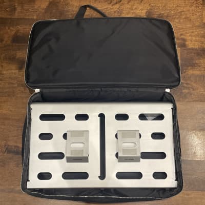 PFX-PB-M-SLV-BDL Pedalboard Medium - Silver+Pedaltrain Bag image 1