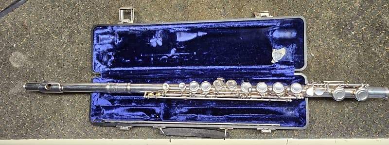 Armstrong 104 flute with hard case. Made in USA | eBay