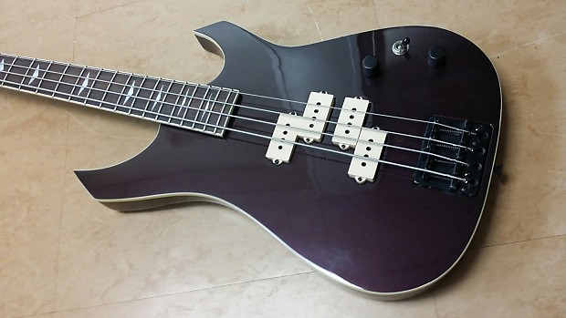 【在庫処分大特価!!】 Cherry Black 1987 Warrior Armoured II Pro Aria Metallic Reverb | ベース
