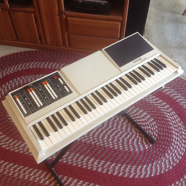 Synthesizer keyboard with drum machine cheap