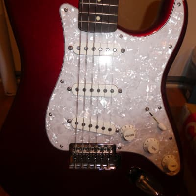 Squier Vintage Modified Surf Stratocaster 2012 - 2018 - Candy Apple Red image 12
