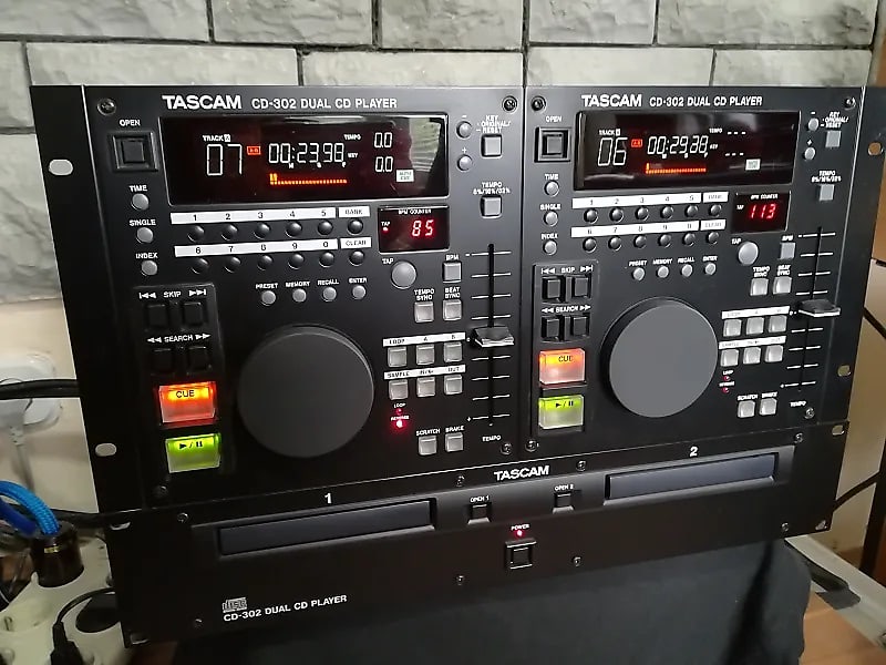 TASCAM CD 302 cd player in mint condition for sale | Reverb