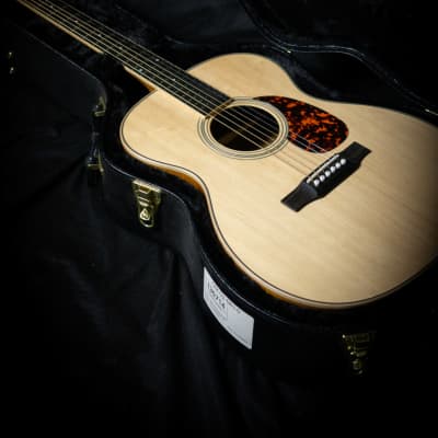 Larrivée OM-02 Acoustic Guitar image 9