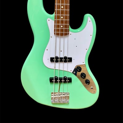 Rare ESP 400 BASS GUITAR Vintage 1984 Seafoam. Made In Japan