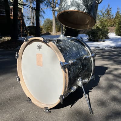 1967-68 Slingerland Jazz set Bop Kit 18” Bass drum & 10” concert from Modern Combo 75N tom 3-ply maple/poplar/mahogany shells with re-rings with Setomatic tom post BDP Black Diamond Pearl image 4