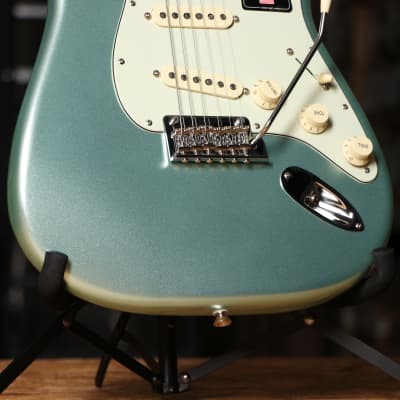 Fender American Professional II Stratocaster, Maple Fingerboard, Mystic Surf Green image 2