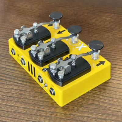 Coppersound Pedals Triplegraph Octave by Jack White Limited Edition 2020 - Yellow image 4