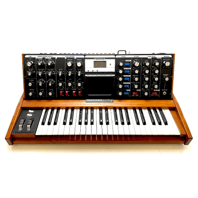 Moog Minimoog Voyager Performer Edition 44-Key Monophonic
