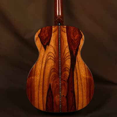 2014 Martin 000-14 Brazilian Kingwood Masterpiece NAMM Showcase Hand-carved Acoustic Guitar image 6