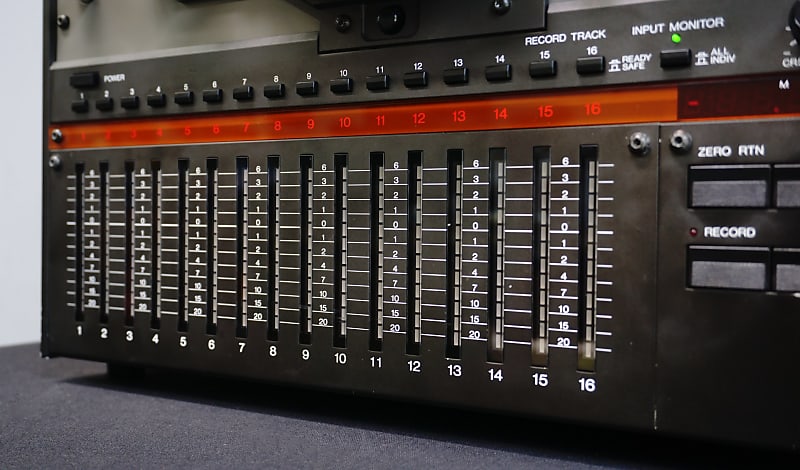 Fostex B16 1/2 16 Track Reel to Reel Analog Studio Pro Multitrack Tape  Machine