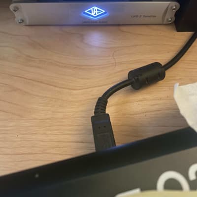 【お買い得】UAD-2 Satellite QUAD Firewireとケーブル UAD-2 Satellite QUAD Core | KMR Audio