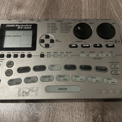 Zoom RhythmTrak RT-323 + original power adapter