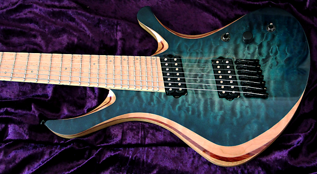 ギター Skervesen Swan 7 Swan 7 - Skervesen Custom Guitars