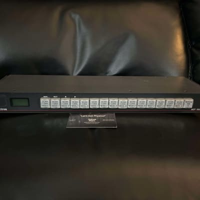 Onkyo Integra RDC-7 7.1 Channel A/V Controller Preamplifier