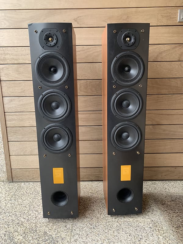 TRIANGLE CELIUS 202 ( STEREOPHILE CLASS A )