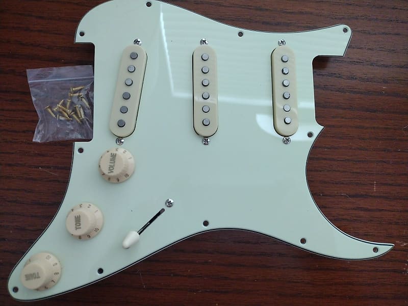 Fender Stratocaster Mint Green Loaded Pickguard Excellent Reverb