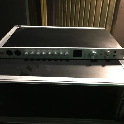 Antelope Audio Discrete 8 Synergy Core Thunderbolt / USB Antelope Audio Discrete 8 Synergy Core Thunderbolt / USB