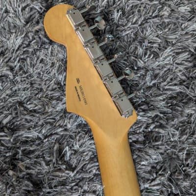 Fender Vintera '60s Stratocaster Modified with Pau Ferro Fretboard 2019 - Present - Olympic White image 5