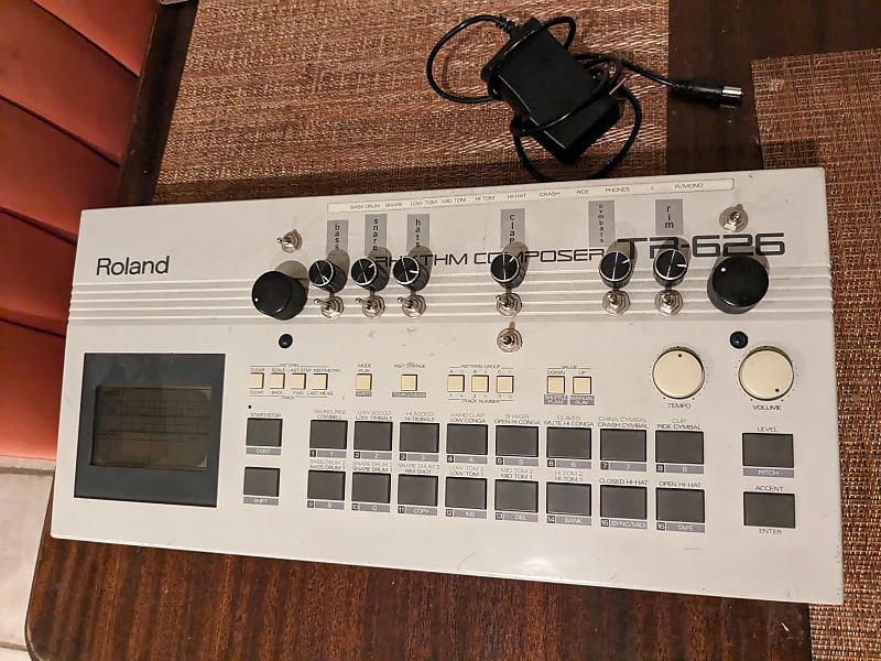 Roland TR-626 Rhythm Composer Drum Machine | Reverb