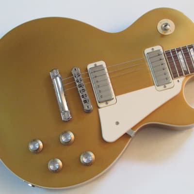 2021 Gibson 70's Les Paul Deluxe Goldtop Mint w/OHSC & Tags image 1