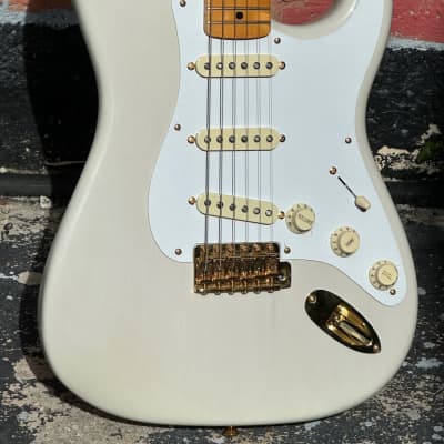 Fender Stratocaster 50th Anniversary 2007 - a very rare See-Thru Blonde '57 Mary Kay Ltd. Edition. image 1