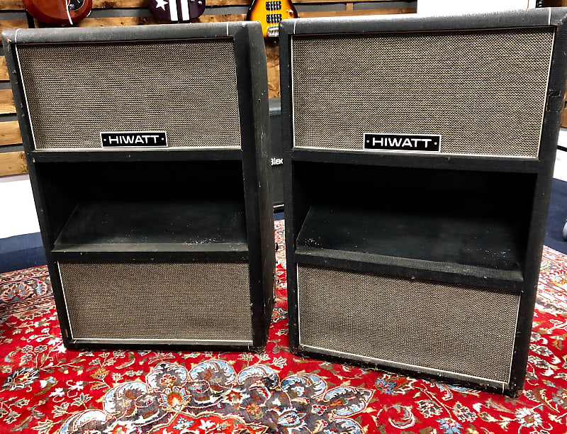 Pair of Hiwatt SE320 4x12 bass cabinets  1970 - Rare image 1