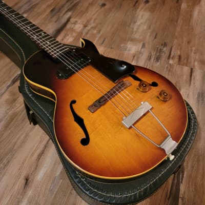 1959 Gibson ES-140T 3/4 Electric Guitar Sunburst Great Shape 4 Pounds Even W/Case for sale