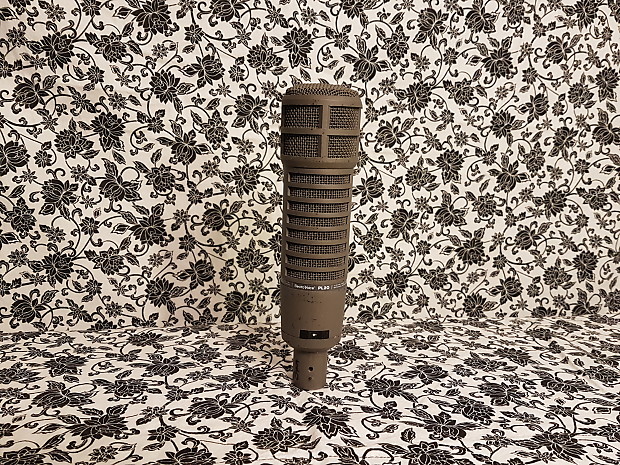 Electro-Voice PL20 Cardioid Dynamic Microphone