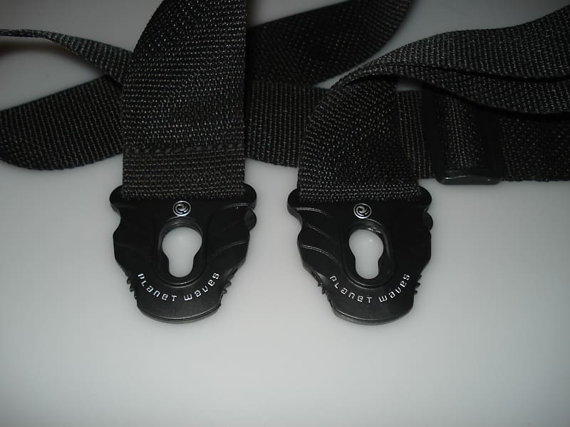 Waves Locking Guitar Strap Reverb