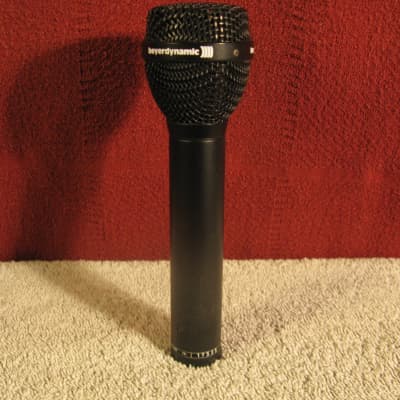 Beyerdynamic M69 TG (M69 N(C)) Dynamic Microphone and Case-XLR