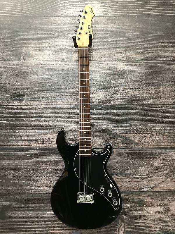 【LINE6】variax 300 Line 6 Variax 300 Modeling Guitar with XPS Mini Power Supply