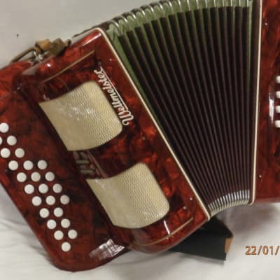 Weltmeister  8 bass diatonic button accordion key C/F 1990-2000 red marble image 17