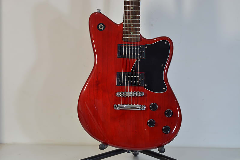 Fender Toronado USA Deluxe Series 2002 - Trans Red | Reverb