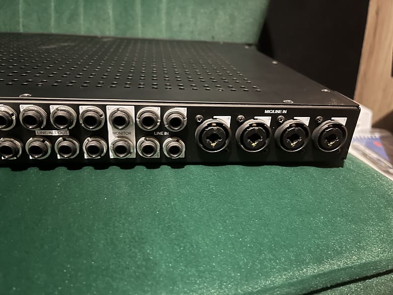 Universal Audio Apollo 8 DUO Thunderbolt 2 Audio Interface