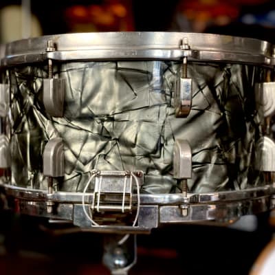 Leedy Broadway Snare Drum   - 14x6.5 - Black Diamond Pearl image 4