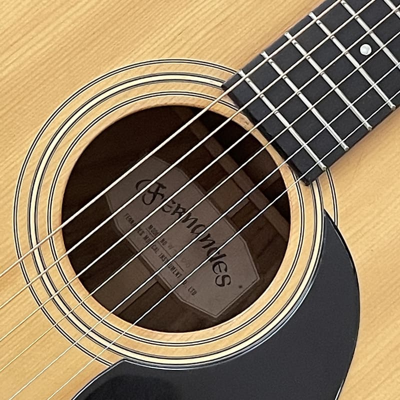 フェルナンデス W-200 - メルカリ