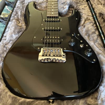 1984-1985 Squier Standard Series Stratocaster ST-362 Black 1984-1985 Squier Standard Series Stratocaster ST-362 Black