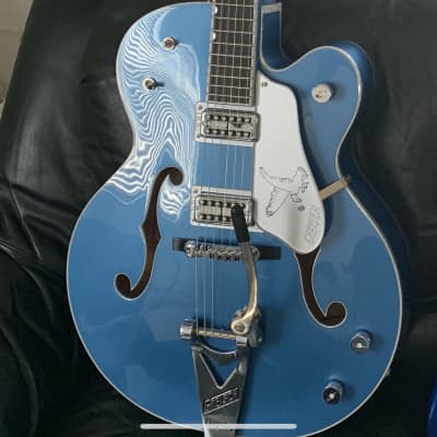 エレキギター】”GRETSCH” オーシャン・ターコイズカラーの