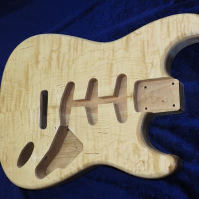 Flamed Maple Top / Aged Cherry Wood Strat body - Standard - 5lbs 15oz #3274 image 6