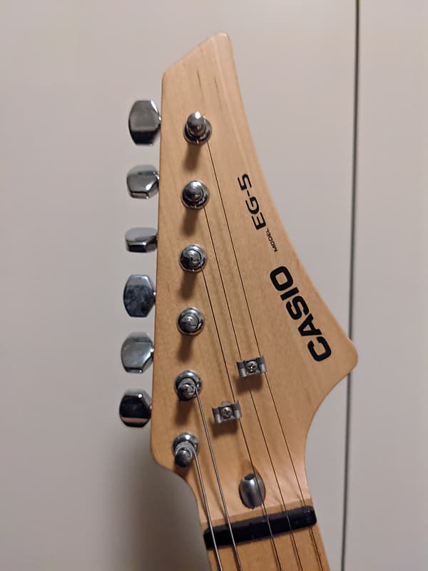 Casio EG-5 Electric Guitar with Onboard Cassette Deck / Amplifier 