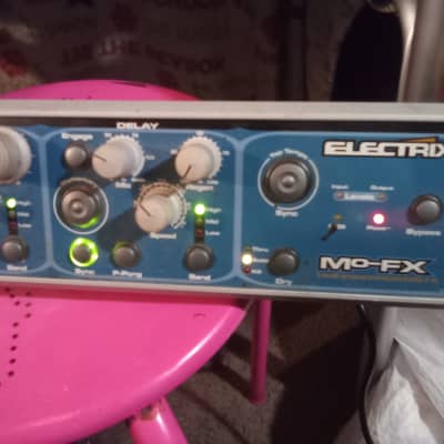 Electrix Mo-FX Time Synchronized Effects Unit 2000s - Blue